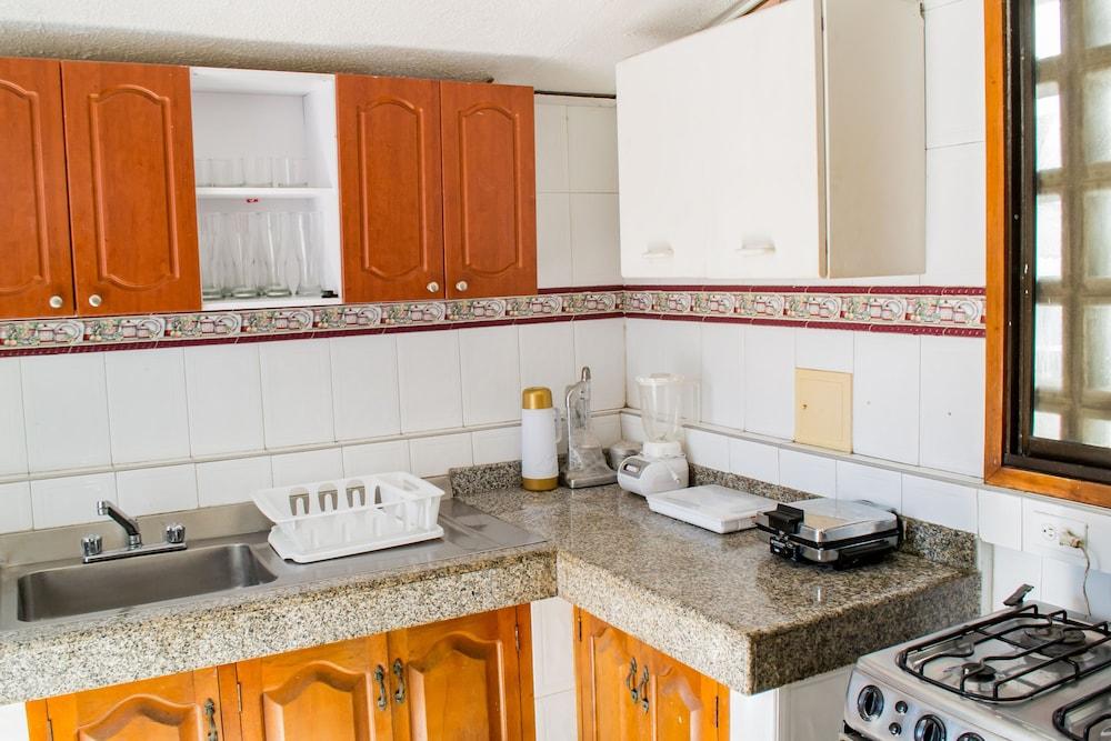 Hostal Ocean View Картахена Экстерьер фото